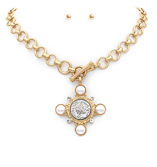 Regal Coin Pearl Necklace Set