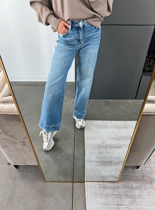 Make It Happen Medium Washed Denim - Instyle Boutique