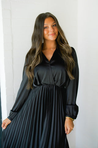 Simply Stunning Black Pleated Midi Dress - Instyle Boutique