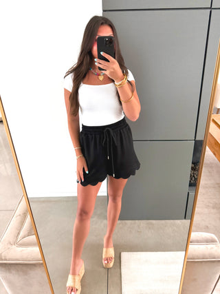 Sweet Edge Scallop Shorts