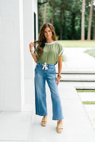 Good Vibes Contrast Trim Top