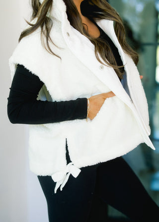 Winter White Vest ~PINK FRIDAY DEAL~ - Instyle Boutique