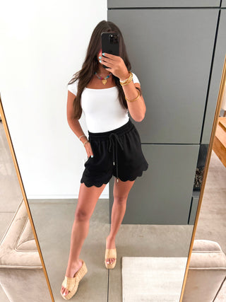 Sweet Edge Scallop Shorts