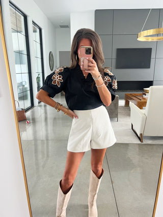 Bold & Bloom Black Puff Sleeve Top