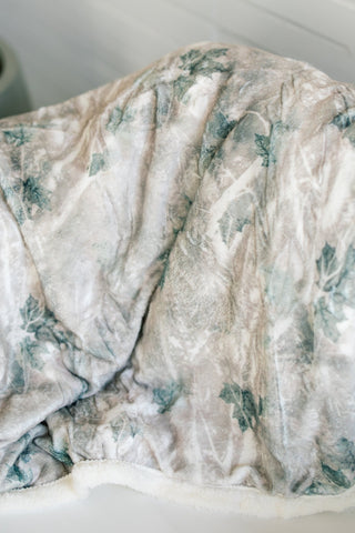 Light Camo Fur Blanket - Instyle Boutique