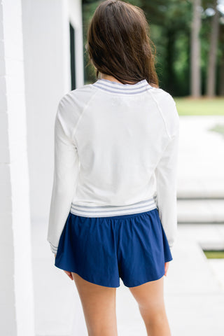 Fresh White Striped Border Top
