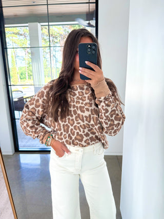 Lovely Leopard Pullover
