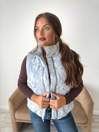 BIRDIE PREORDER Puffer Vest in Silver Skies Camo - Instyle Boutique
