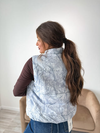 BIRDIE PREORDER Puffer Vest in Silver Skies Camo - Instyle Boutique