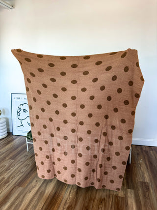 BIRDIE PREORDER Reversible Blanket in Butter Rum Dot