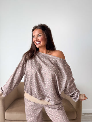 BIRDIE PREORDER Off Shoulder Slouchy Pullover in Toasted Toffee Leopard - Instyle Boutique