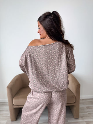BIRDIE PREORDER Off Shoulder Slouchy Pullover in Toasted Toffee Leopard - Instyle Boutique