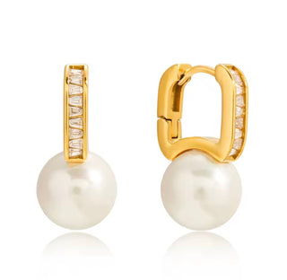 Elizabeth Pearl Huggie Earrings - Instyle Boutique