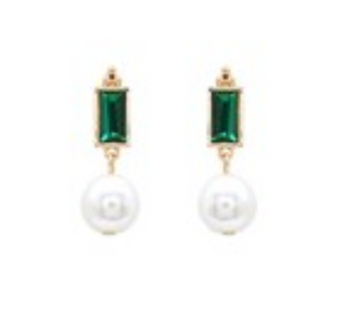 Emerald Green Pearl Earring