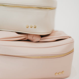 Madelyn Bow Makeup Bag ~PREORDER~ - Instyle Boutique